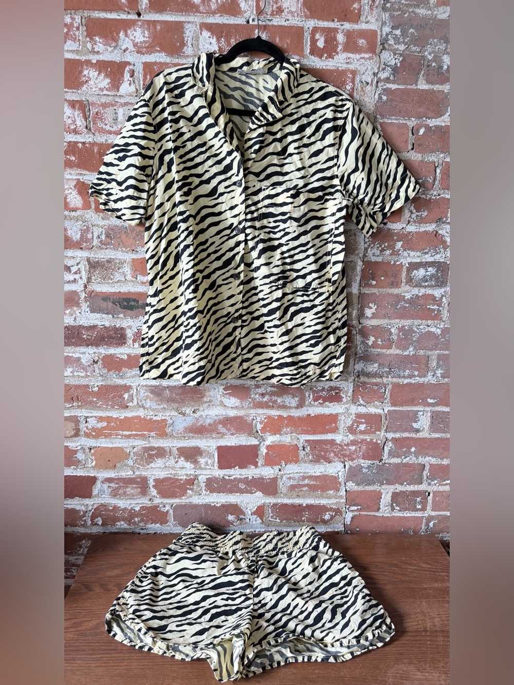 Everlane Tiger Animal Print Yellow Poplin Set - Button Down Shirt & Shorts